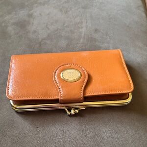 Vintage Leather Wallet Engraved  Clasp - new, immaculate condition